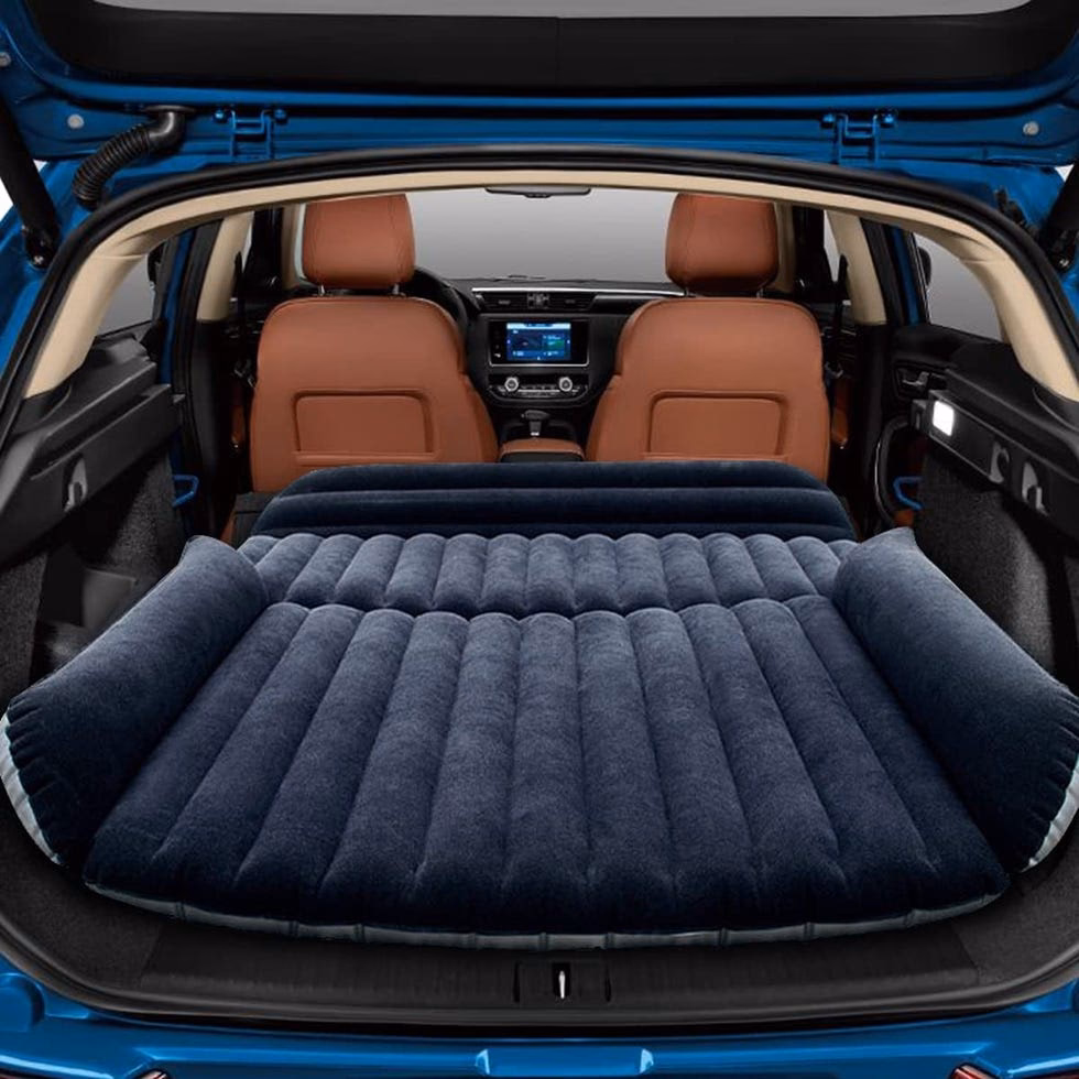 ¿Qué elementos se venden anualmente en el vehículo?