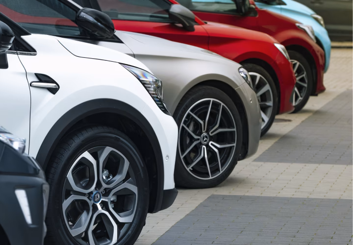 Can a regular person buy a car from Manheim?