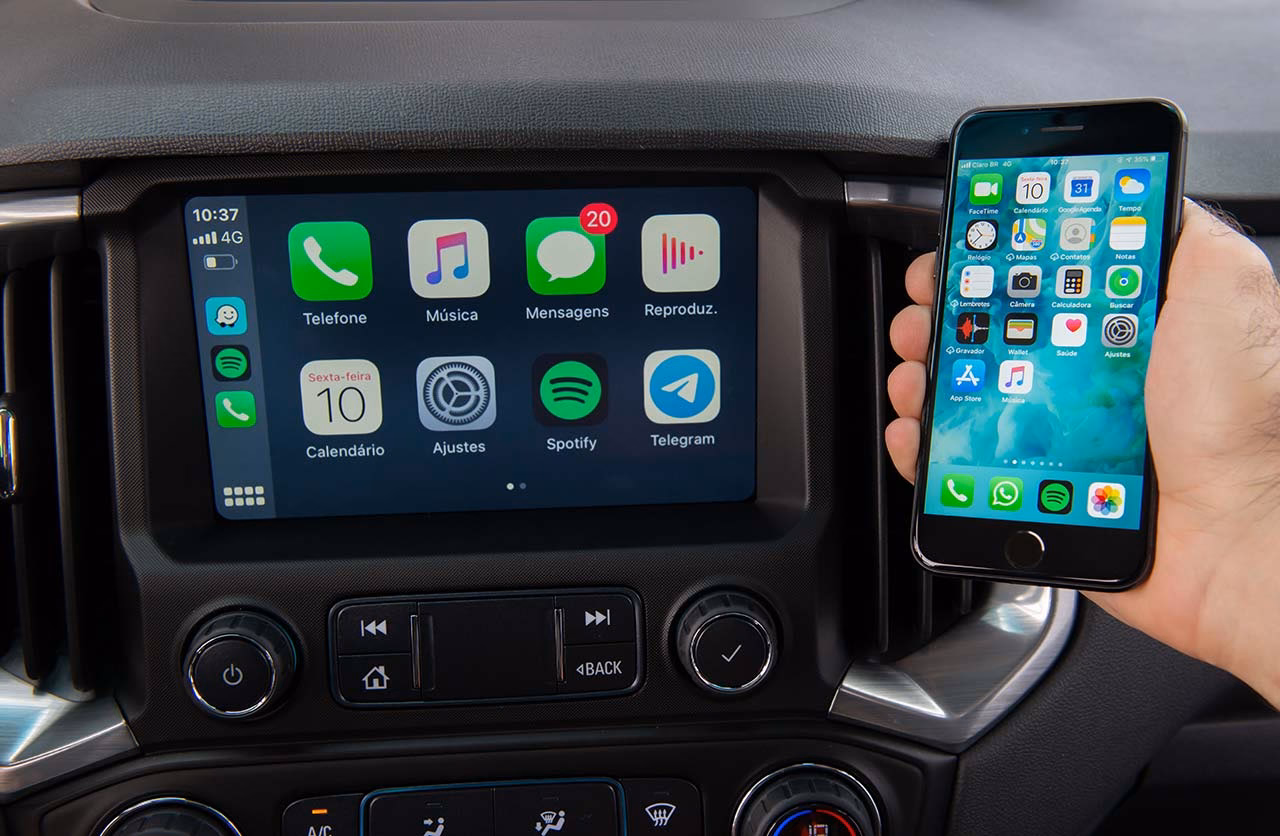 ¿Cómo se conectan los coches inteligentes a Internet?