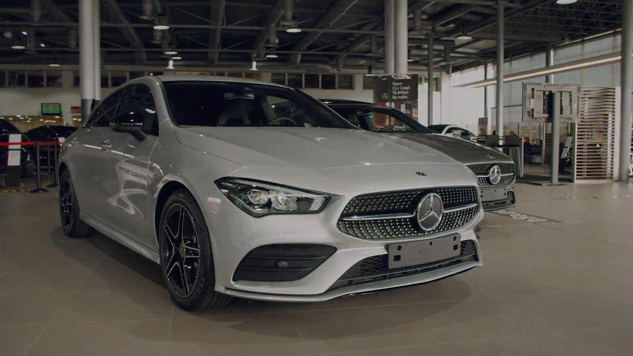 ¿Qué significa CLA en un Mercedes?