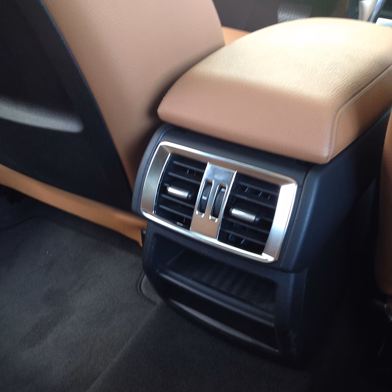 ¿Cómo se llama la parte de atrás del aire acondicionado?