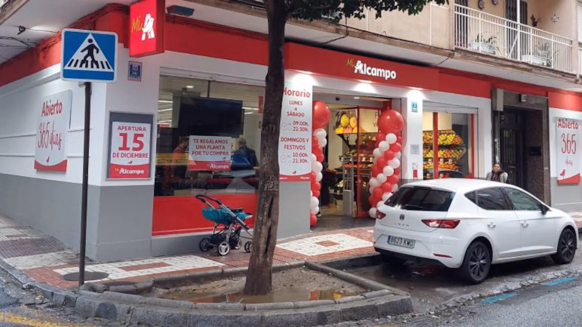 ¿Cómo puedo contactar con el servicio al cliente de Alcampo?