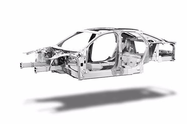 ¿Qué es la aleación en un automóvil?