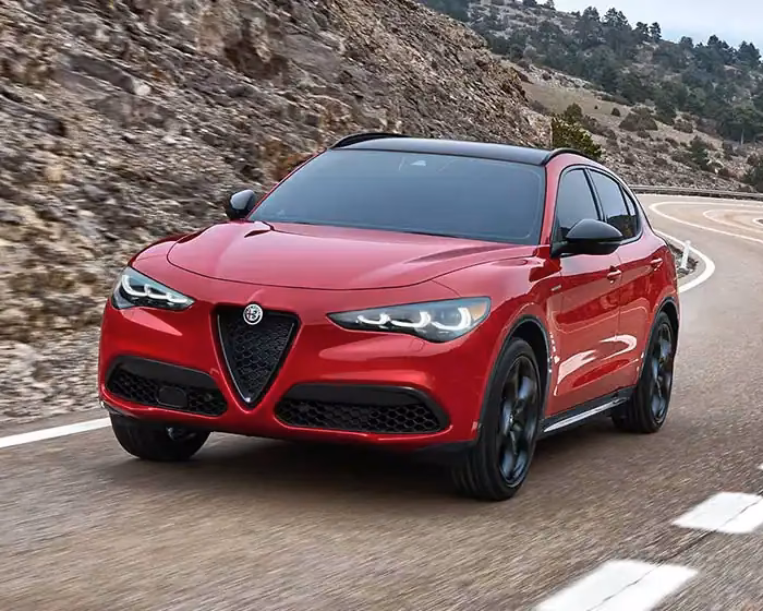 ¿Quién fabrica el coche alfa?