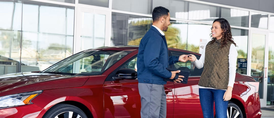 ¿Qué pasa si cargo mucho mi carro?