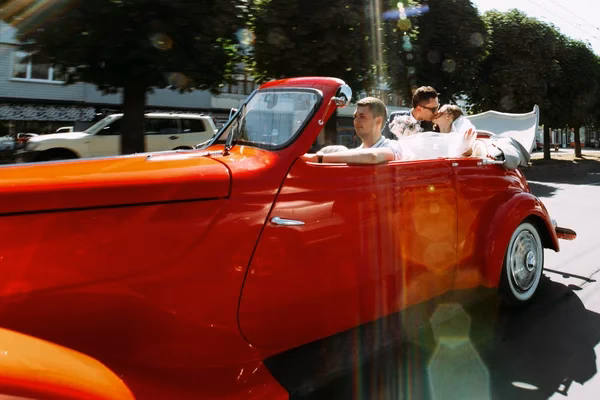 ¿Cuántos años tiene que tener un coche para no poder circular?