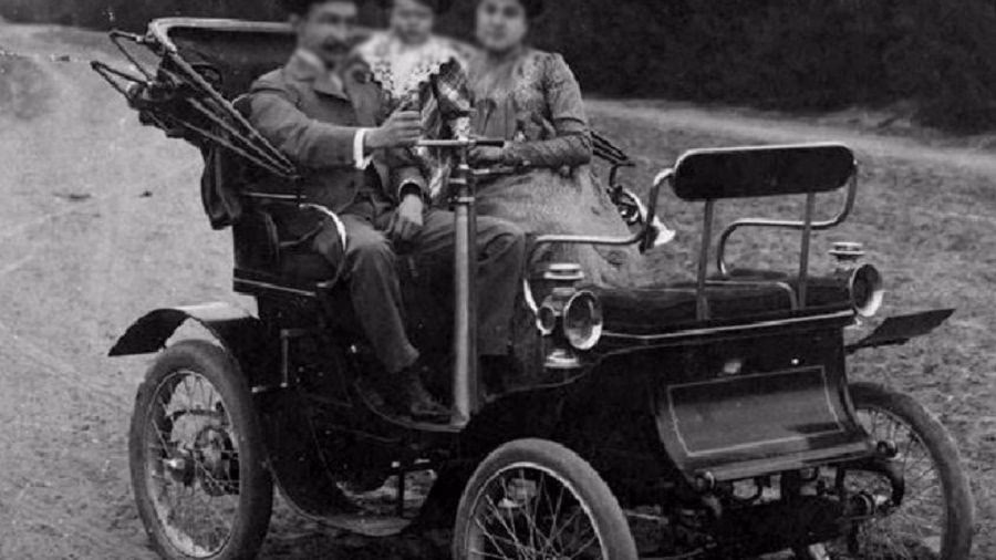 ¿Cuál fue el primer coche fabricado por Peugeot?