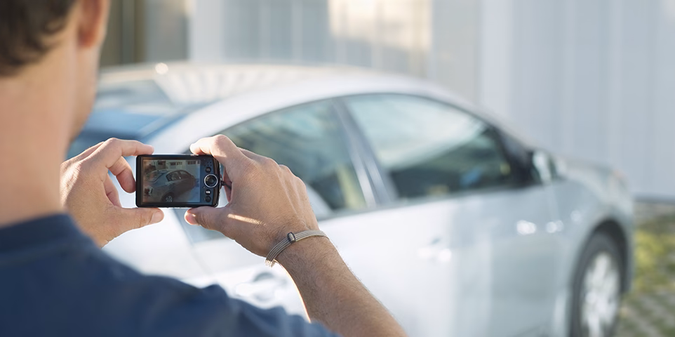 ¿Cuánto se paga por asegurar un auto?