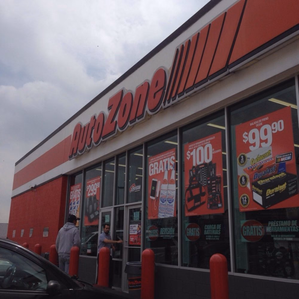 ¿Quién es el dueño de AutoZone en México?