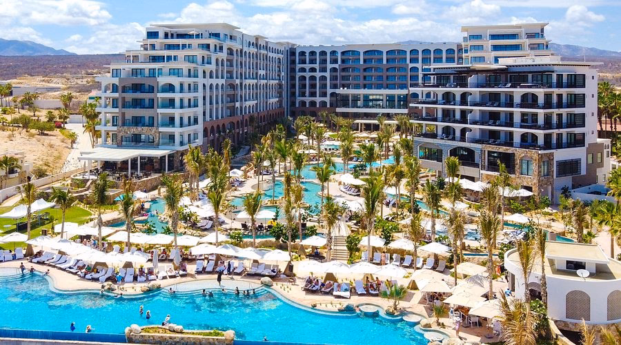 How much does it cost to get into the LA Car Show?