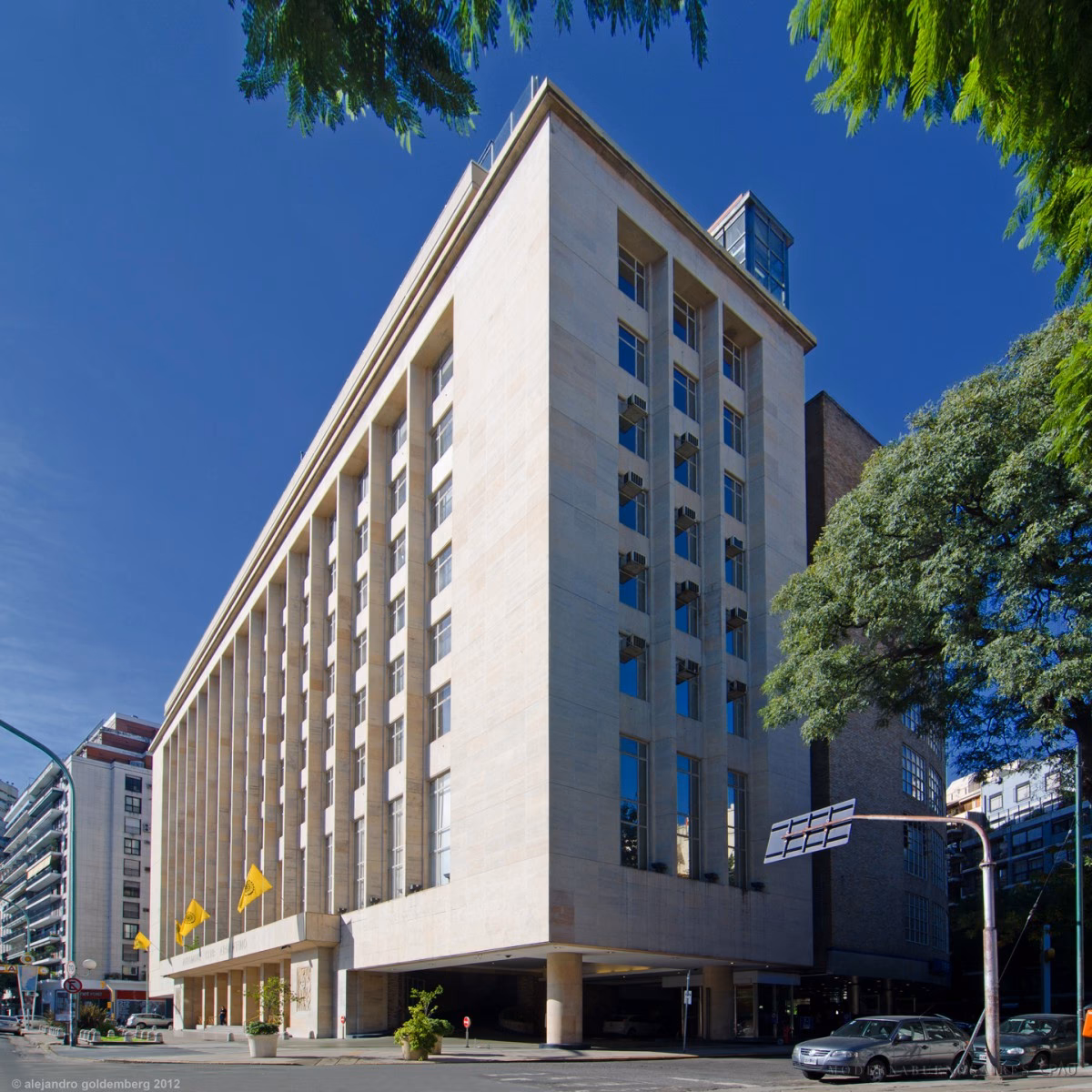 ¿Cuánto cuesta el estacionamiento por día en Buenos Aires?