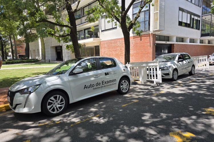 ¿Qué tengo que llevar para rendir el examen de conducir?