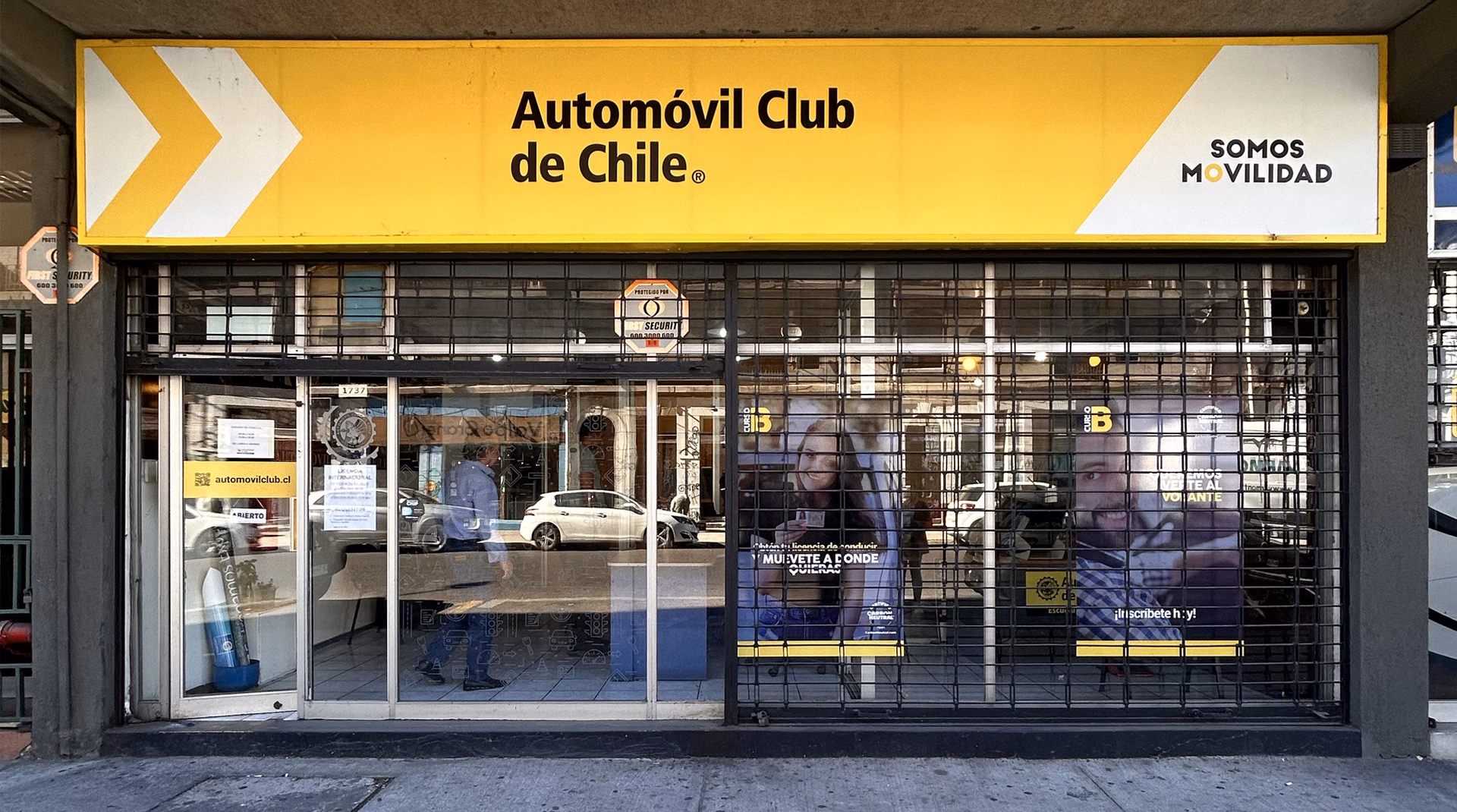 ¿Cuánto vale la licencia internacional en Colombia?