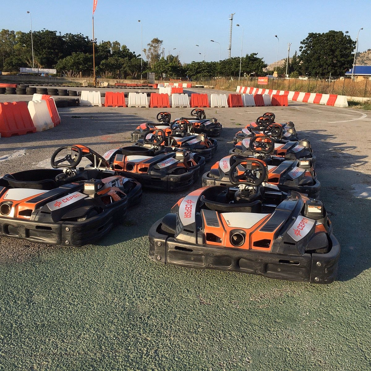 ¿Cuánto cuesta hacer un karting?