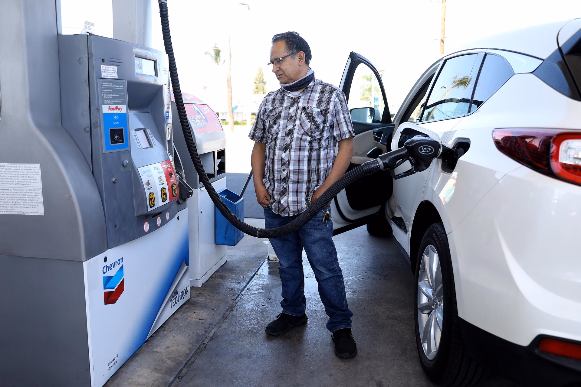 ¿Cuántas millas rinde un galón de gasolina?