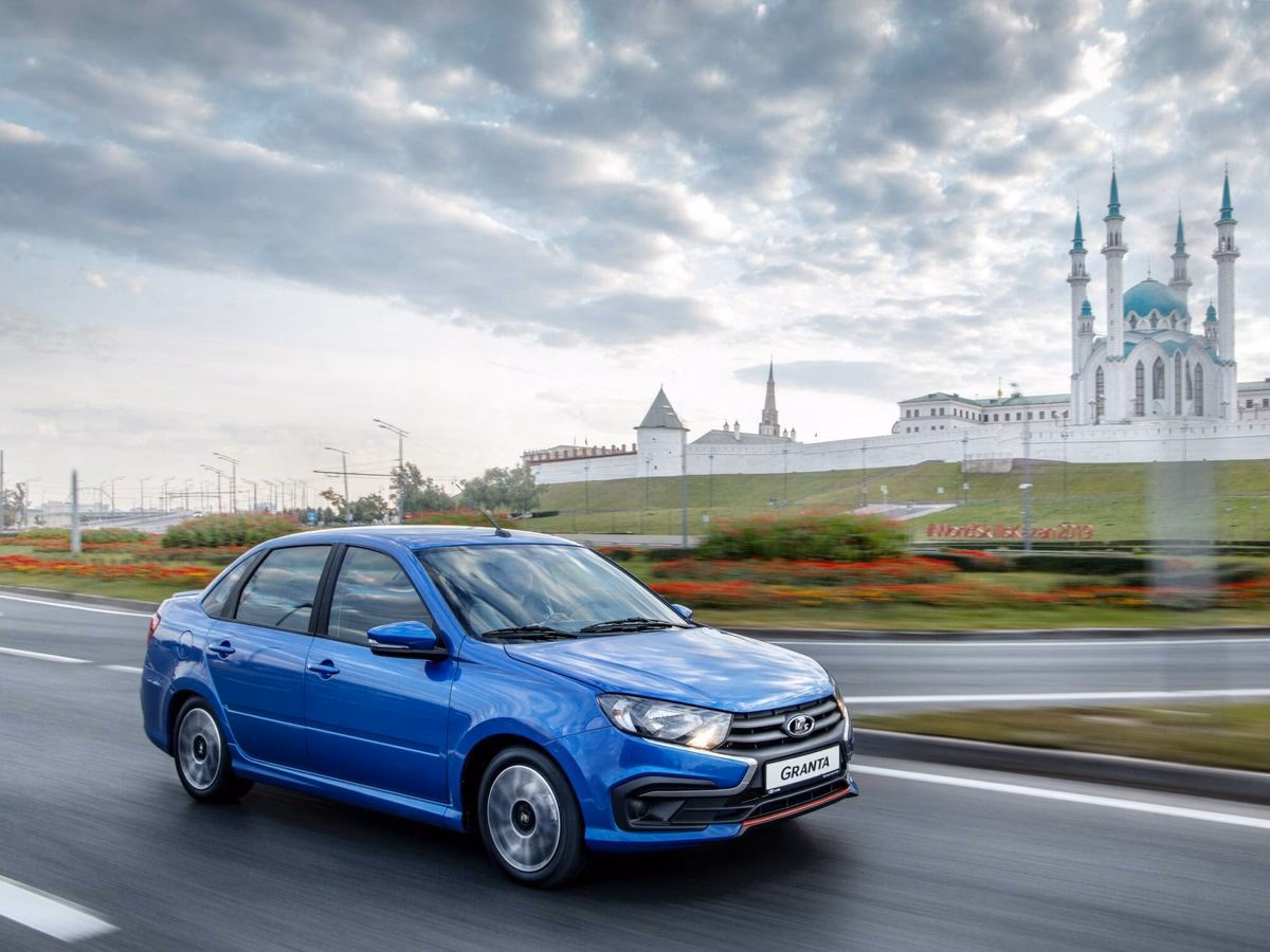 ¿Cuál es la marca de coches de lujo rusa?