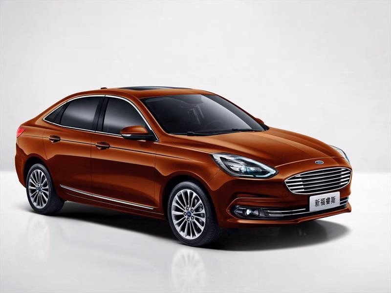 ¿Cuánto cuesta un carro Ford Escort 1997?