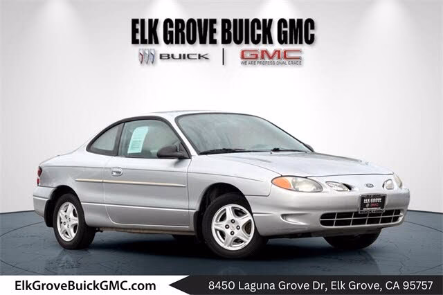 ¿Cuánto cuesta un Ford Escort 99?