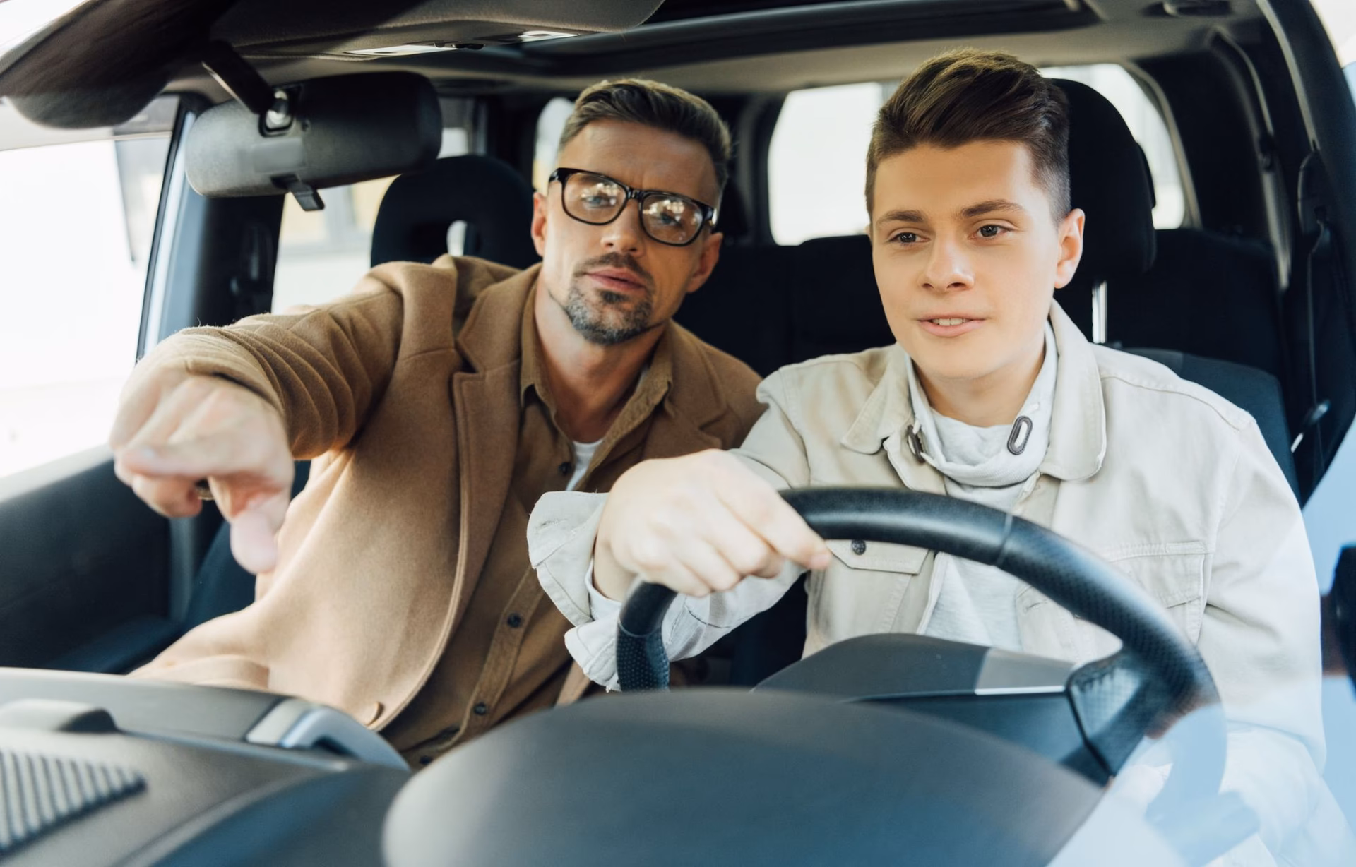 ¿Qué pasa si aseguro un carro que no es mío?