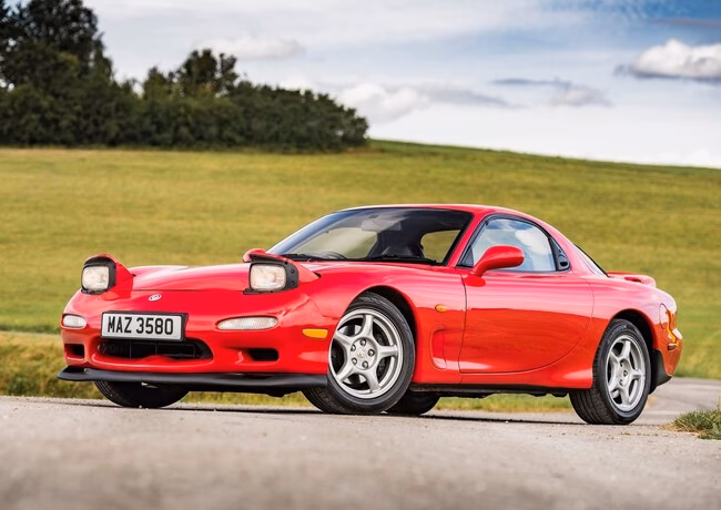 ¿Cuantos Mazdas tienen motores rotativos?