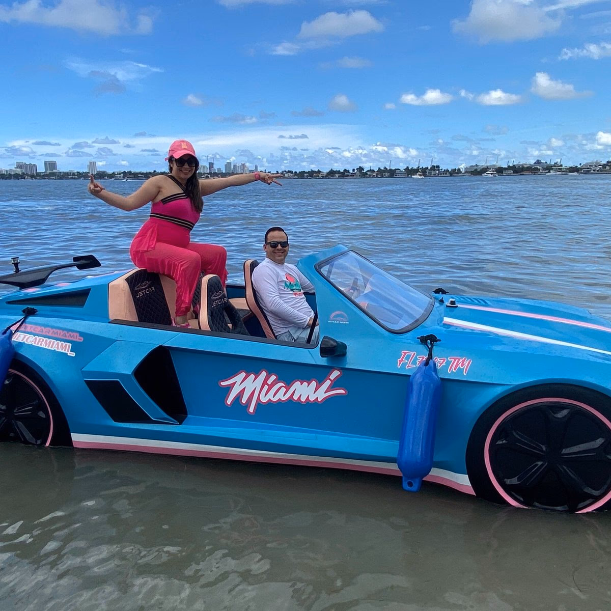 ¿Cuánto cuesta alquilar un barco en Miami?