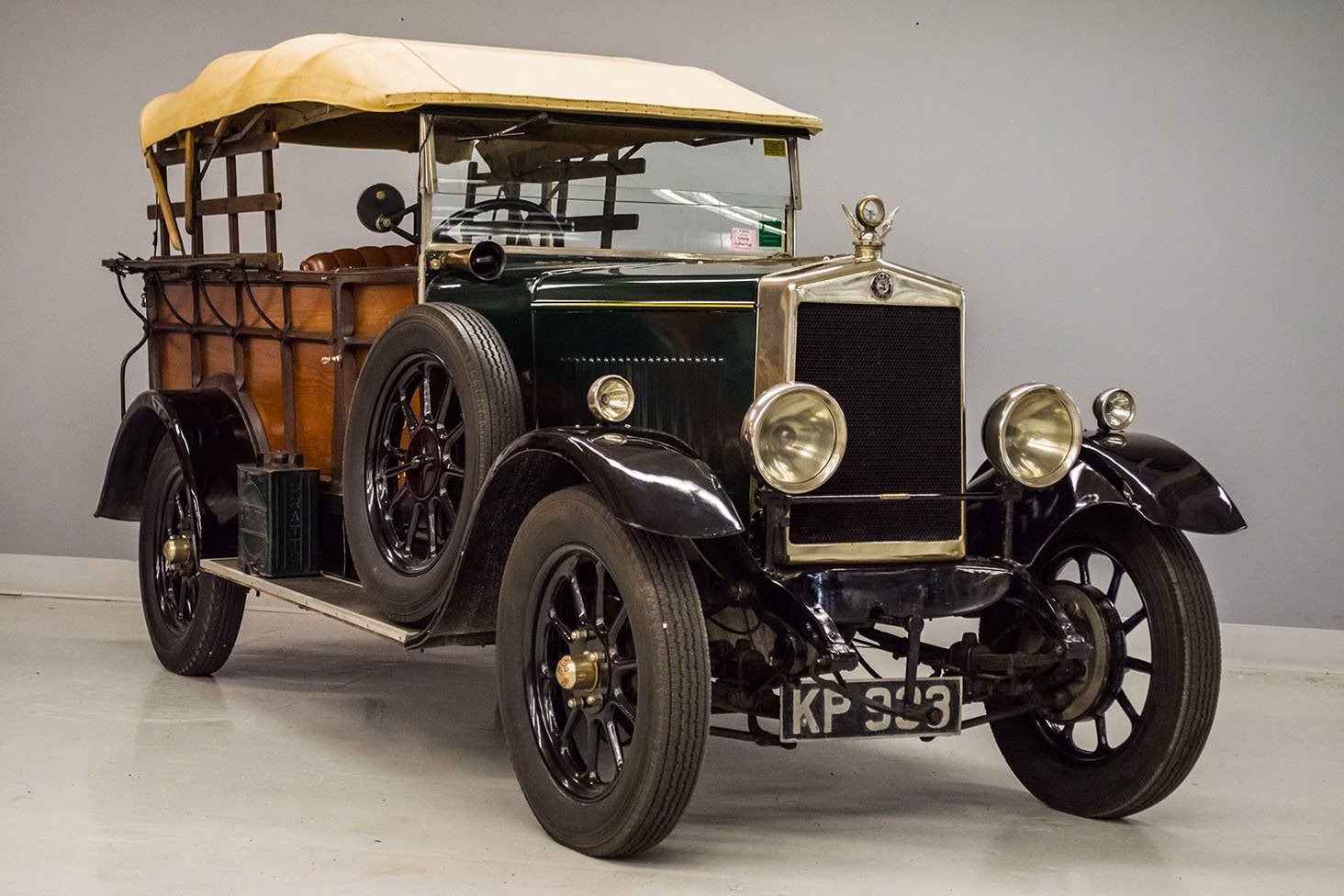 What is a Morris Oxford car?