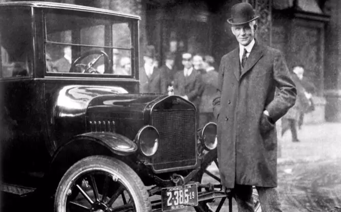¿Henry Ford fabricó un motor?