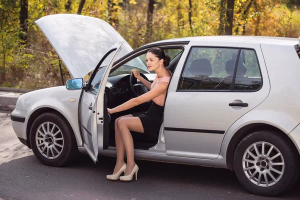 ¿Cómo se llama la primera mujer que condujo un coche?