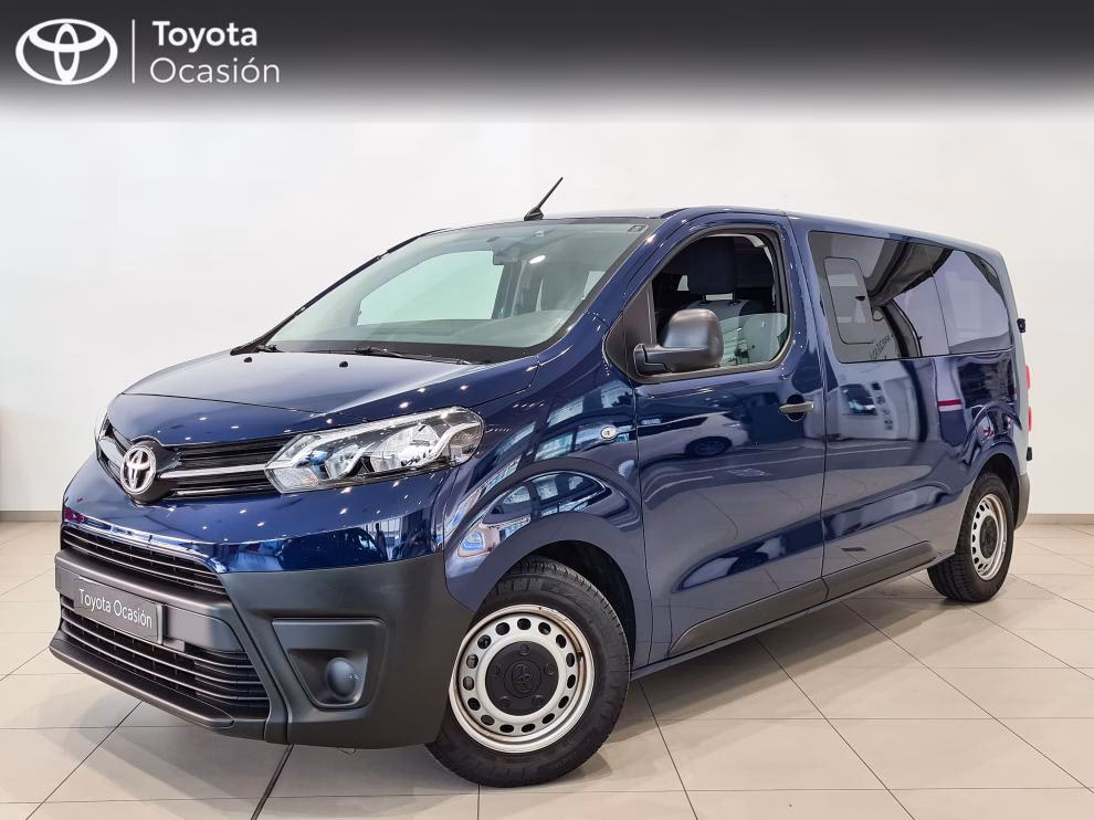 ¿Cuál es el coche de 8 plazas más barato?