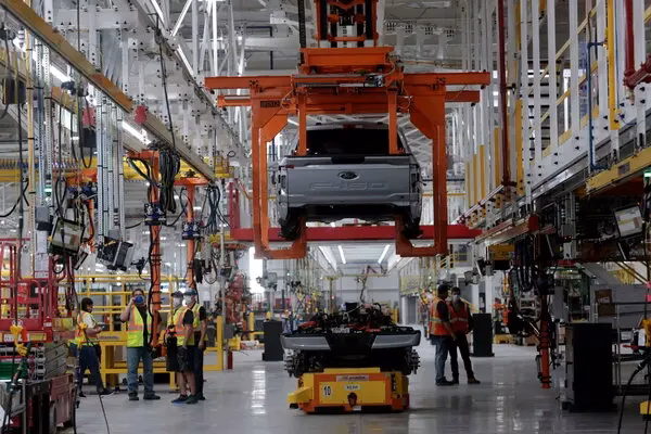 ¿Por qué en México no se fabrican autos?