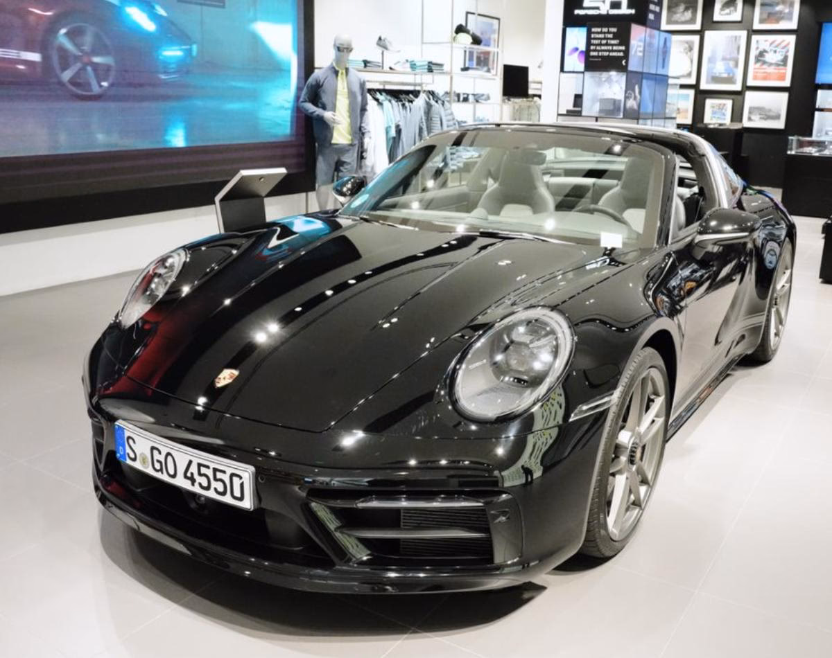 How much is honor Porsche Design in the US?