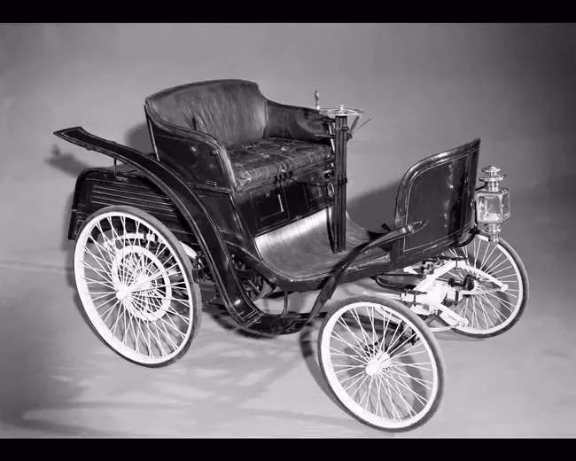 How did Karl Benz contribute to the industrial revolution?