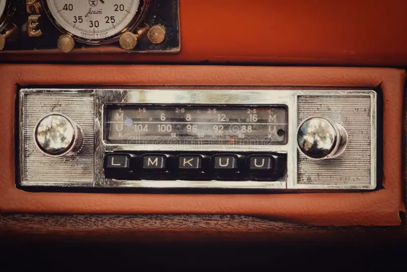 ¿Cuál es la marca de audio para automóvil más antigua?