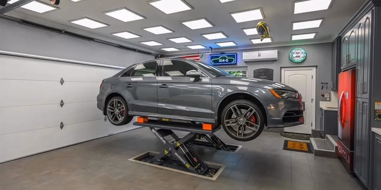 Who is the highest paid car mechanic?