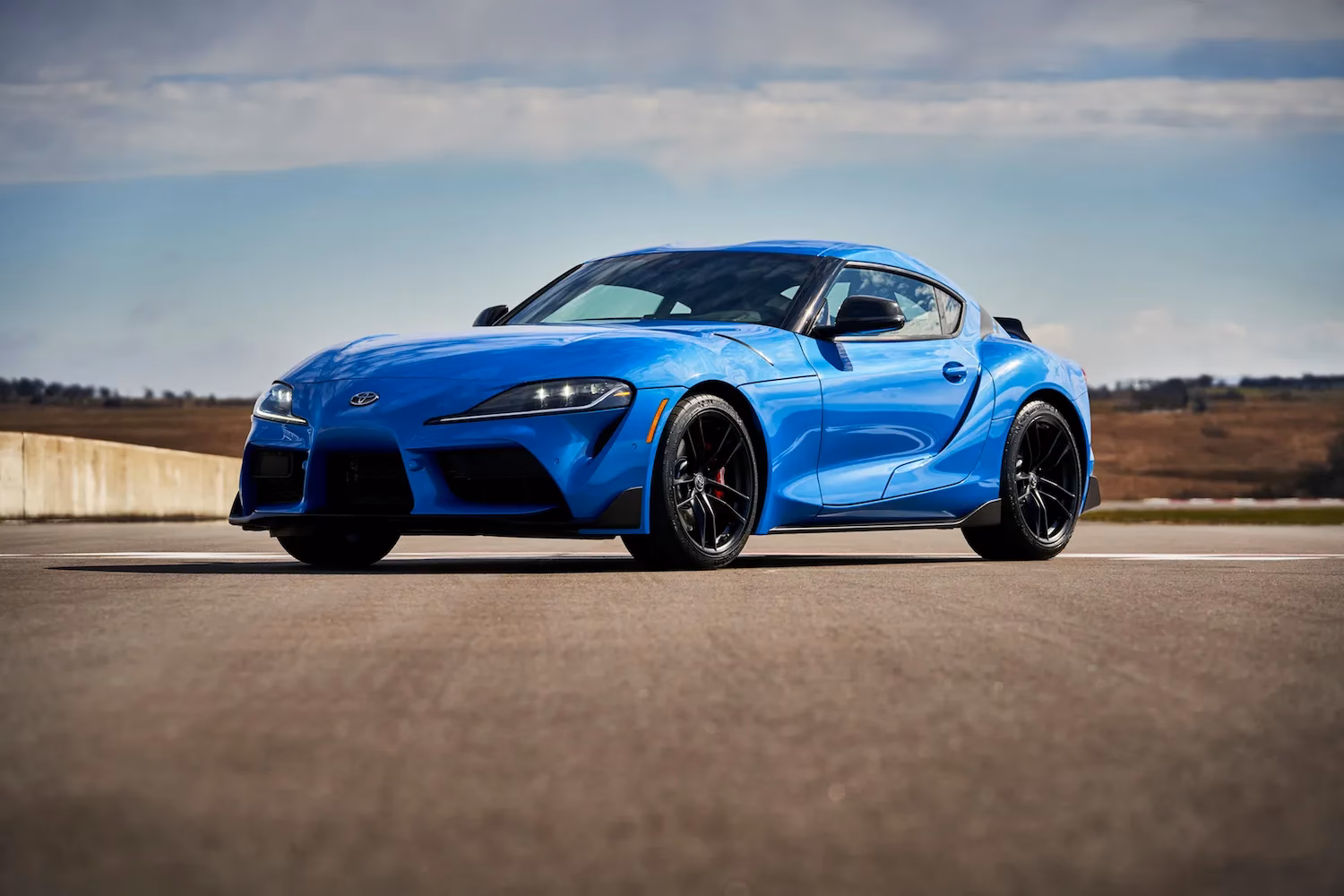 ¿Cuánto cuesta un superdeportivo?