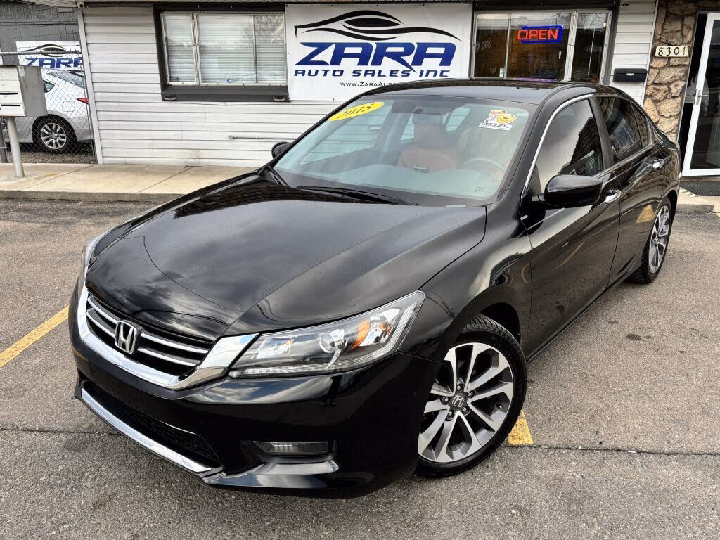 ¿Qué auto tiene Zaramay?