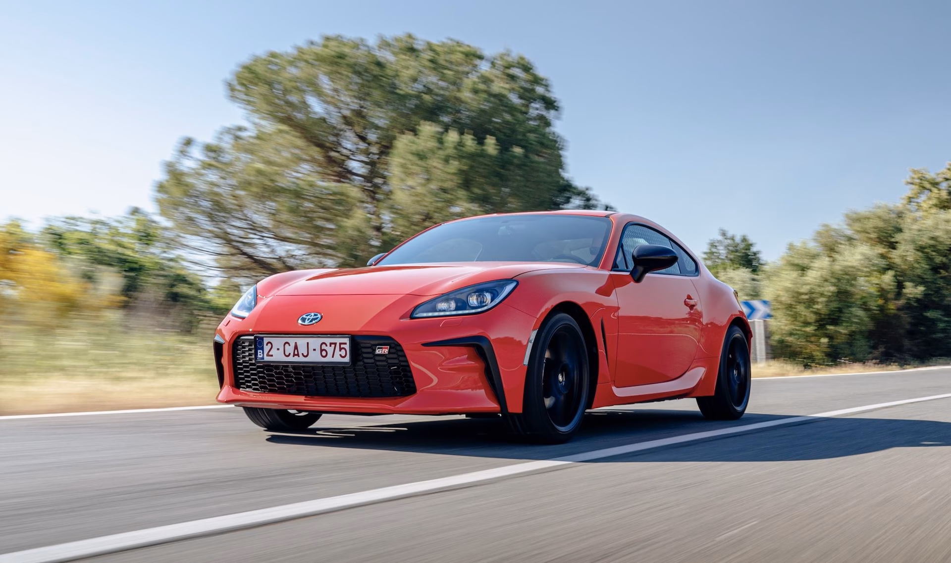 ¿Qué coche tiene el motor en la parte trasera?