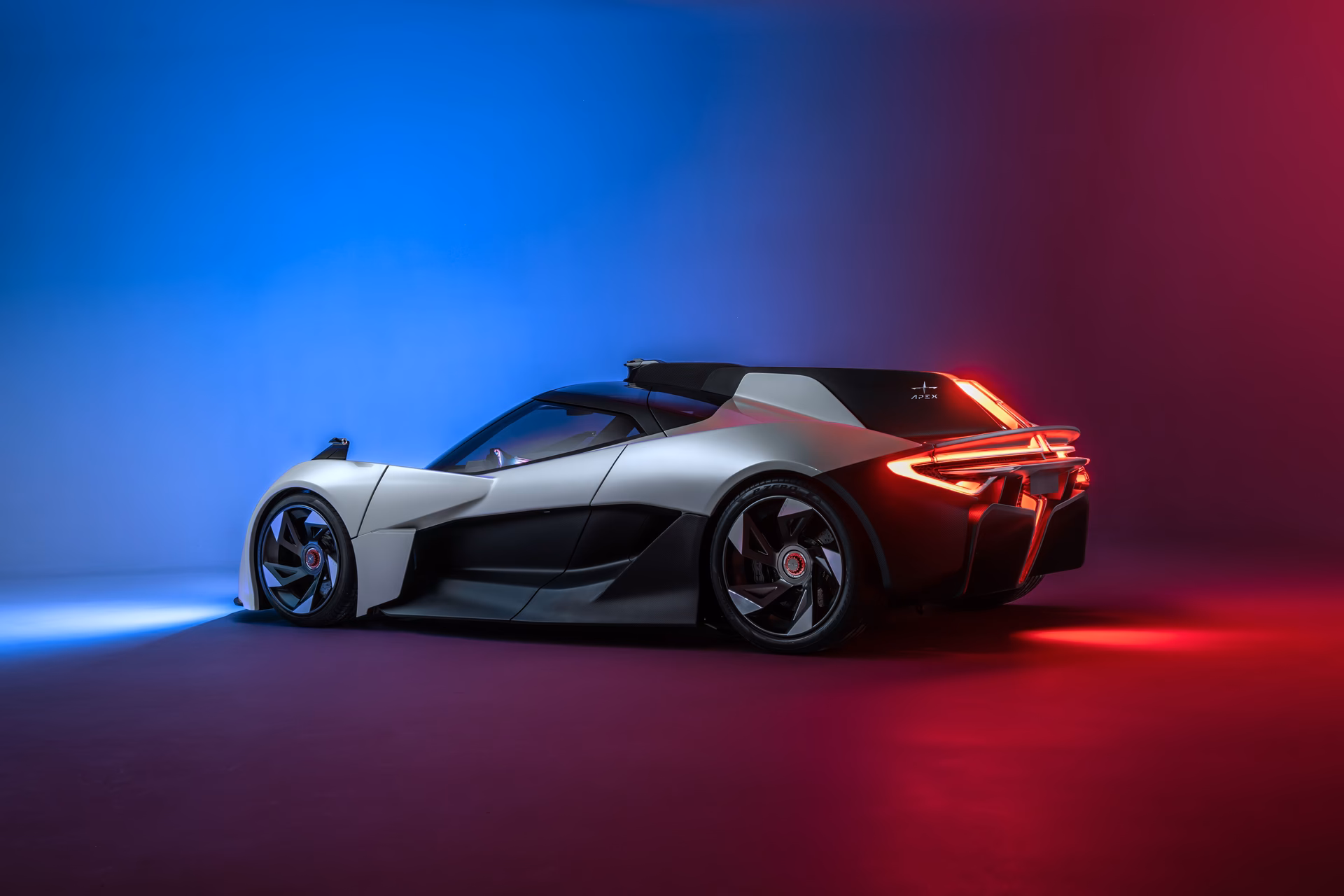 Who makes Aptera cars?