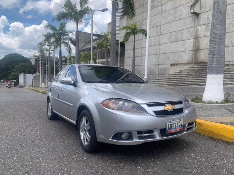 ¿Qué carro es mejor, Optra o Aveo?