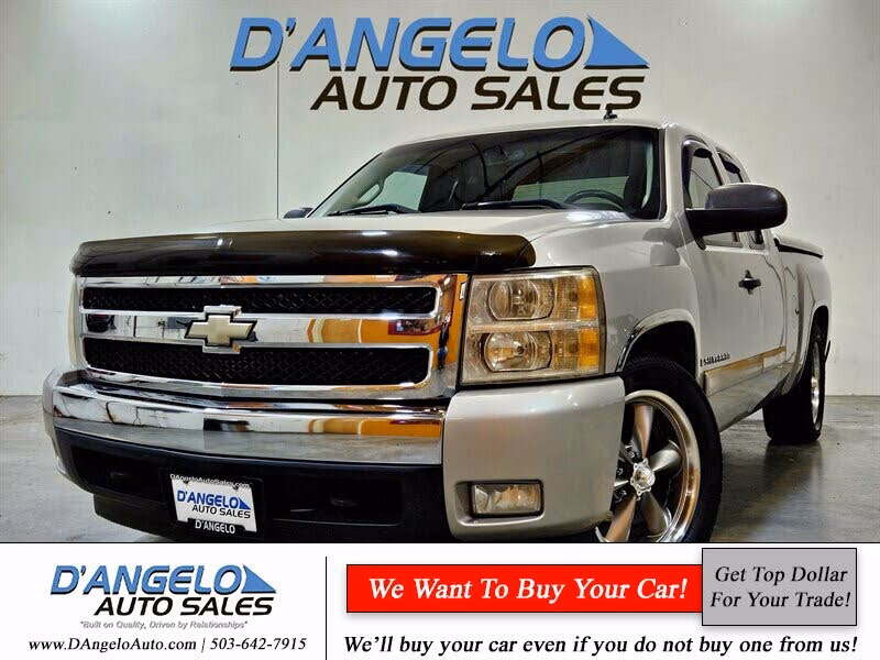 Who is the mother of D Angelo's baby?