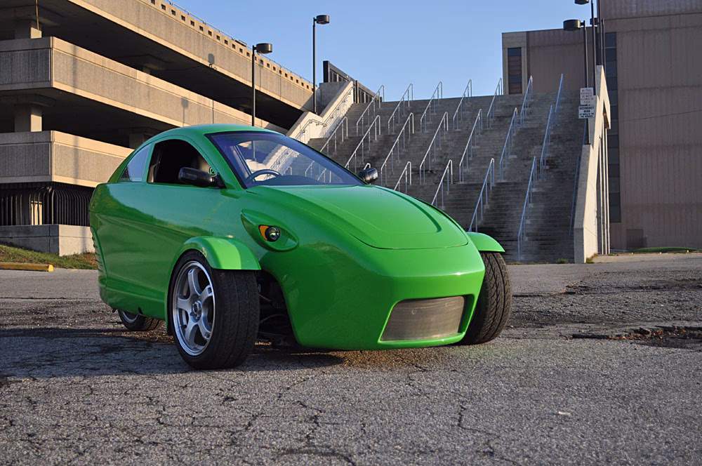 ¿Cómo es el átomo de helio?