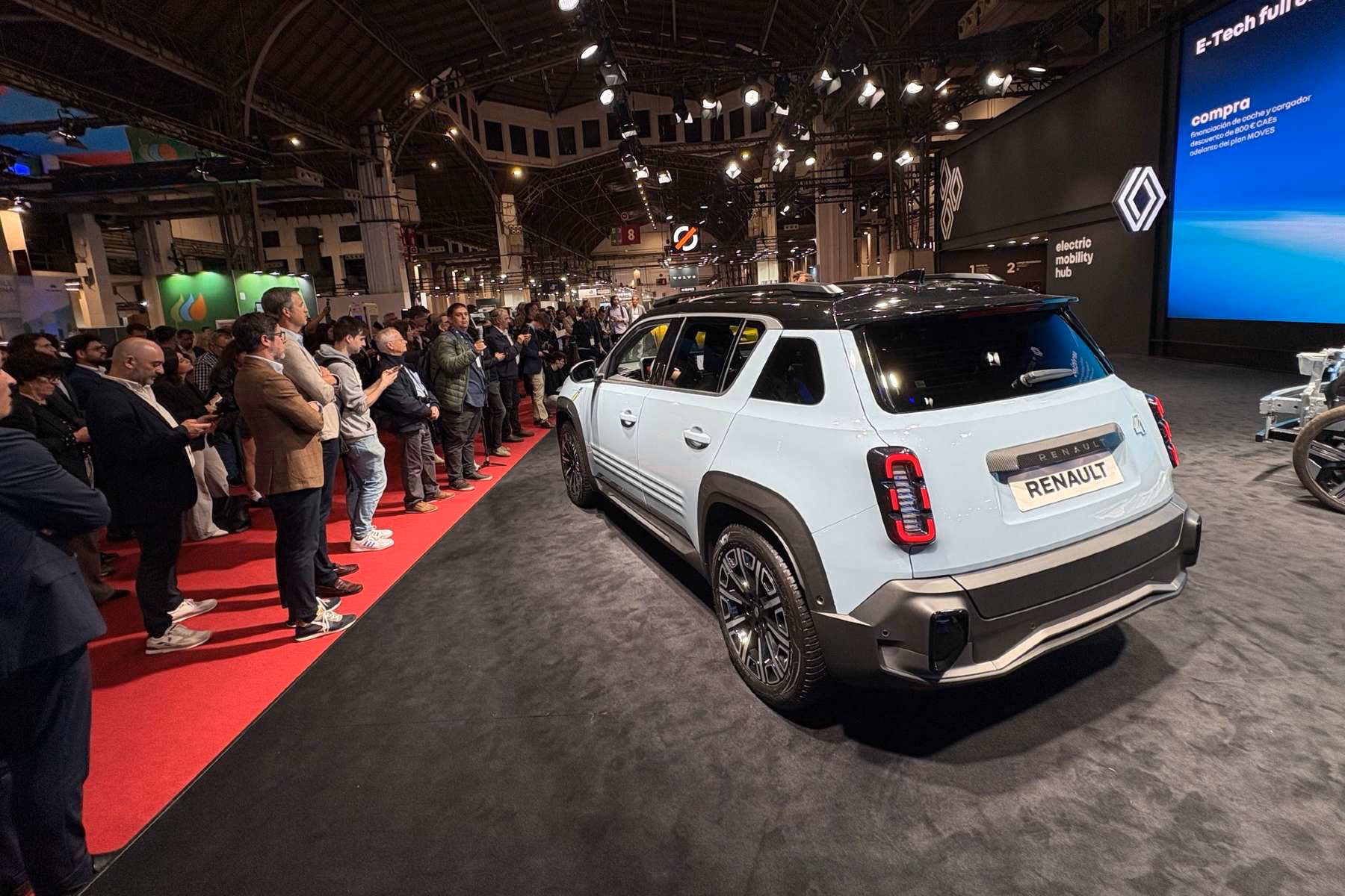 ¿Merece la pena comprar un coche en Barcelona?