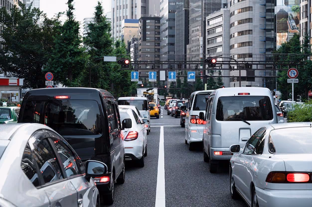 ¿Cuánto tiempo puede estacionarse un automóvil en la calle en California?