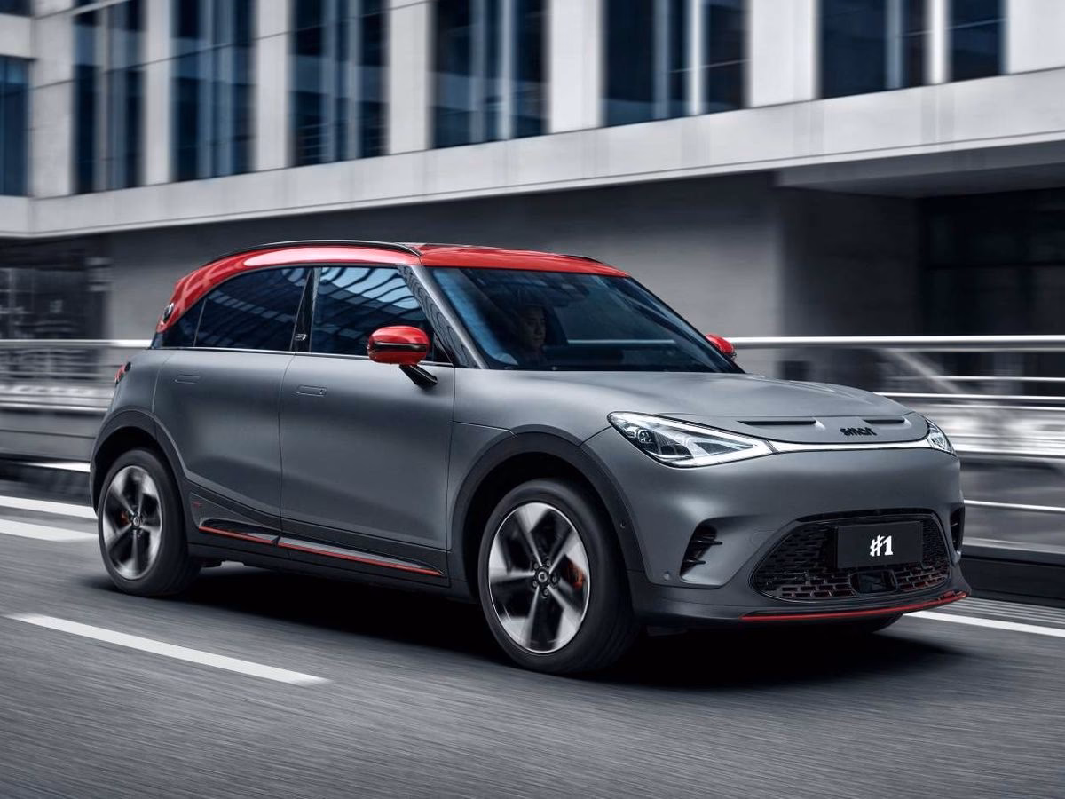 ¿El coche Smart es propiedad de BMW?