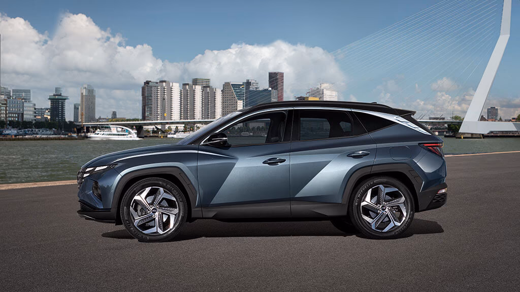 ¿Cuál es el coche híbrido Hyundai más barato?