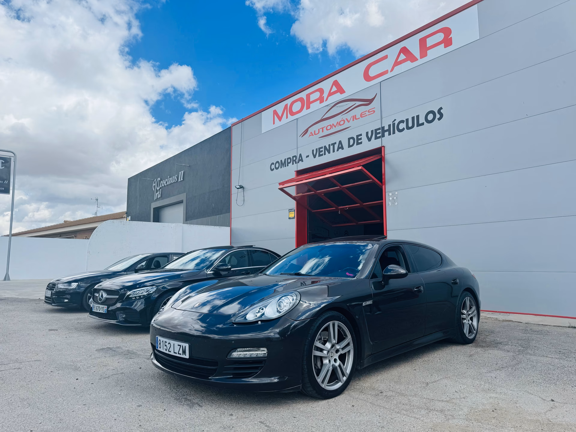 What is the full form of car in automobile?