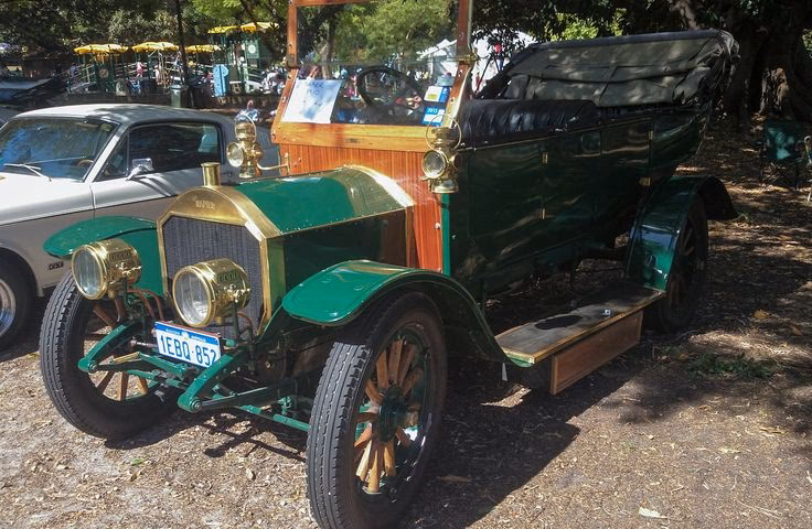 What happened to Napier cars?