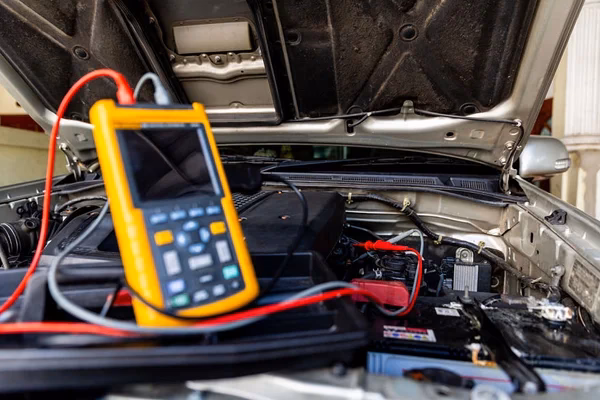 ¿Para qué se utiliza un osciloscopio automotriz?