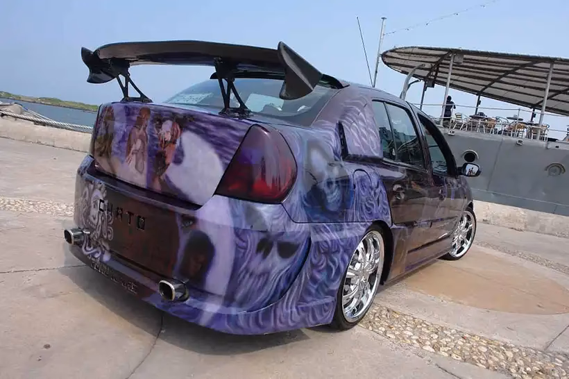 ¿Cuál es el precio de un Nissan Platina 2007?