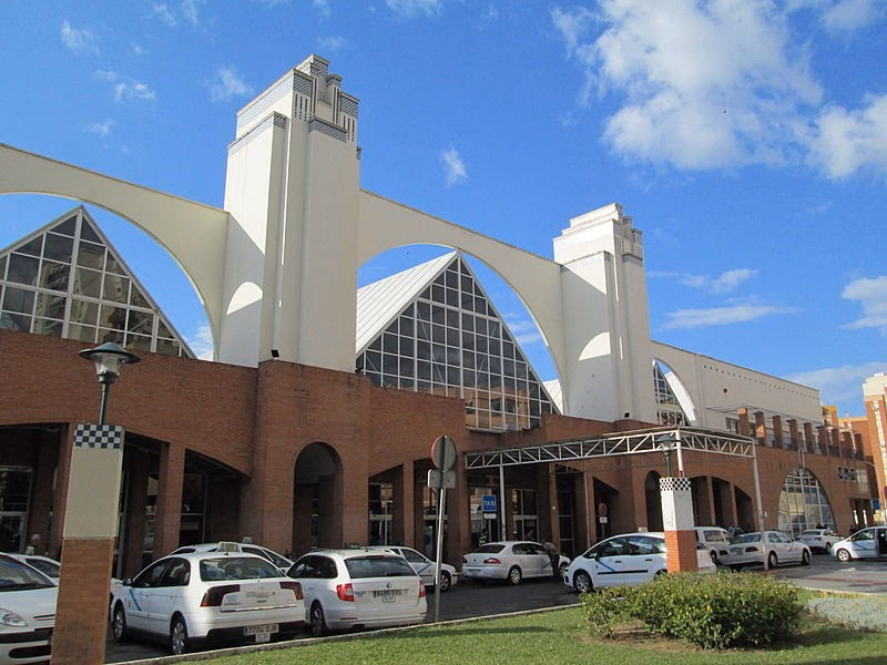 ¿Cuál es el horario de autobuses de Málaga a La Línea de la Concepción?